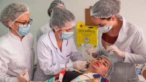 O que ninguém te conta sobre fazer uma pós-graduação em Saúde Estética