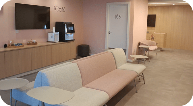 Recepcao Polos de Apoio Nepuga ambiente confortavel com poltronas e sofa