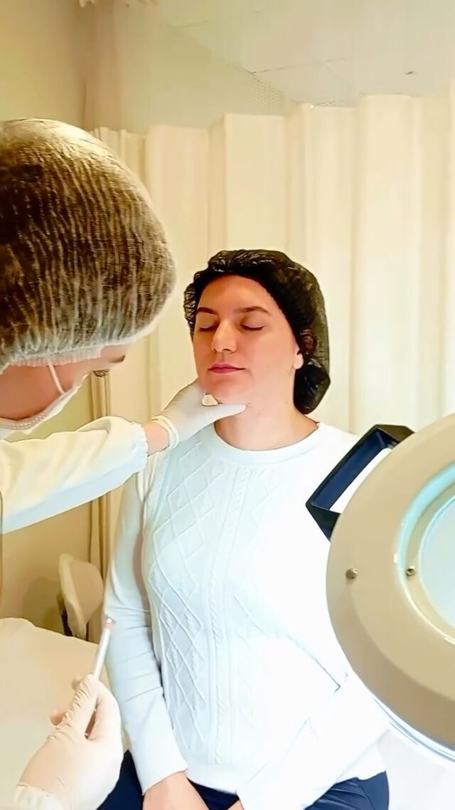 ✨ Conheça a nossa Lipo de Papada Enzimática, sem cortes, sem cirurgia e com resultados reais!

Elimine a gordurinha localizada abaixo do queixo de forma segura, minimamente invasiva e com acompanhamento especializado.

Agende sua avaliação e descubra como realçar ainda mais sua beleza natural! 💛

#LipoDePapada #EstéticaAvançada #Nepuga #BelezaSemCirurgia #HarmonizaçãoFacial