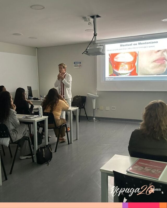 📍SÃO PAULO
Dia de Curso de Harmonização Facial Pugacode® WV45® , com o Professor Dr. Gilberto Pergher!

Nossos doutores praticam e se capacitam com o método da @dra.anacarolinapuga, para uma jornada cheia de sucesso na Estética!

#osucessoestáemsuasmãos #harmonizacaofacialpugacode #draanacarolinapuga