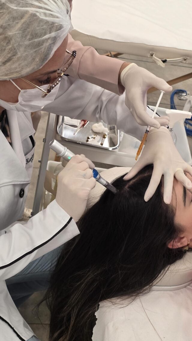 Microagulhamento capilar

Cabelo saudável começa na raíz ✨

Na vivência clínica em Ribeirão Preto, nossos pós-graduandos colocam a mão na prática com o microagulhamento capilar 💉
Autonomia, conhecimento e resultados que transformam!

#MicroagulhamentoCapilar #SaúdeEstética #Nepuga #BelezaComSaúde #OSucessoEstáEmSuasMãos
